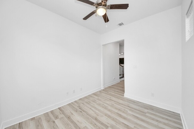 Building Photo - 8821 Hollister Pine Ct