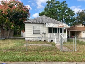 Building Photo - 3 bedroom 1 bath