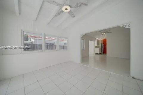 Building Photo - 6550 SW 26th St