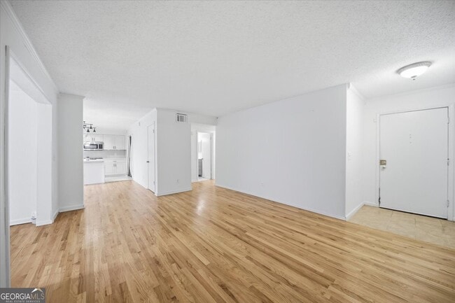 Building Photo - 26 Arpege Way NW