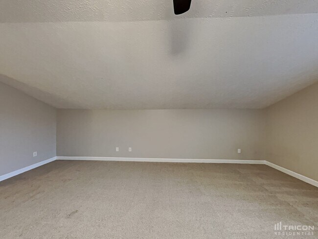 Building Photo - 141 Willowleaf Ln