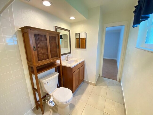 Building Photo - 104 Hatfield Ct