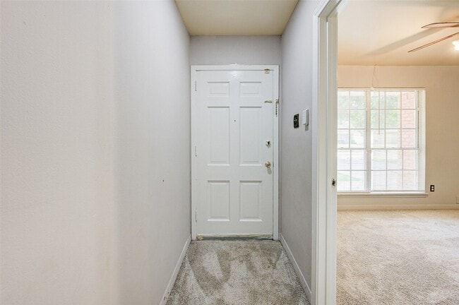 Building Photo - 7214 Mobud Dr
