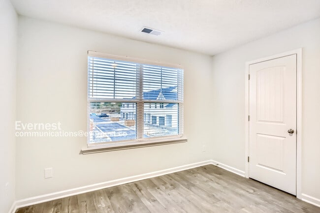 Building Photo - 222 Ansley Wy