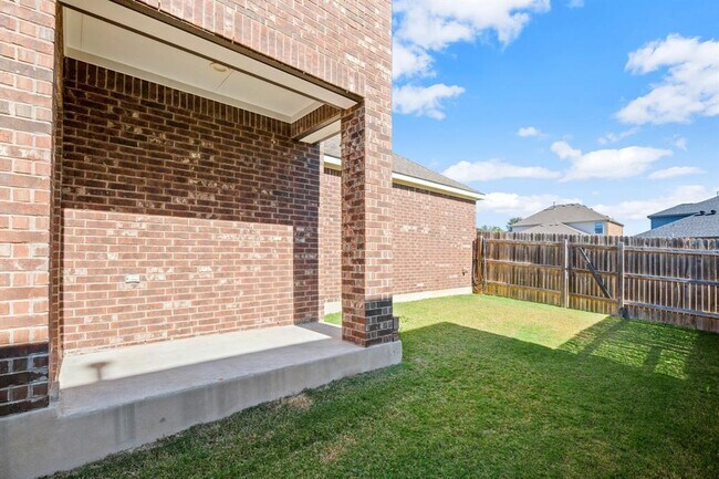 Building Photo - 1700 W Broade St