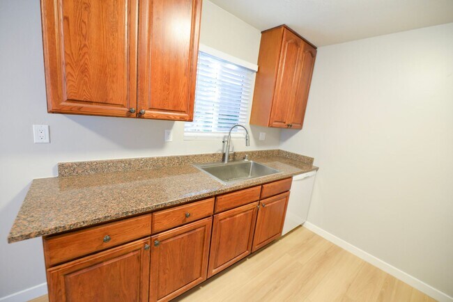 Building Photo - 34031 Street of the Amber Lantern