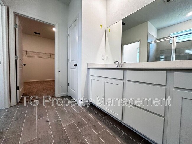 Building Photo - 6226 Mare Ave