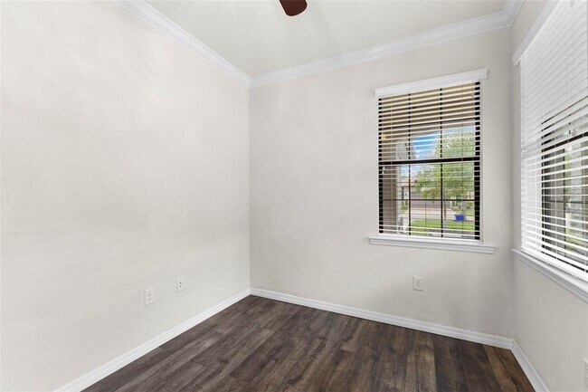 Building Photo - 19023 Mangieri St