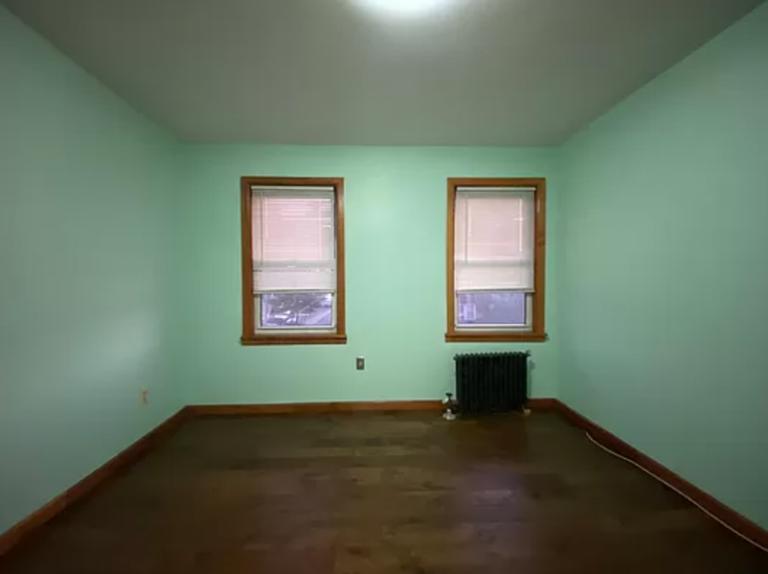 Primary Photo - 21 29th Avenue