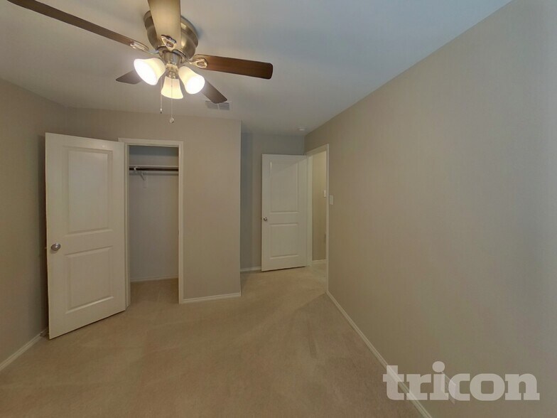 Building Photo - 116 Cornstalk Ln