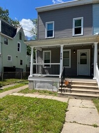 Building Photo - Beautiful 3 Bed - 1.5 Bath in Collingswood!
