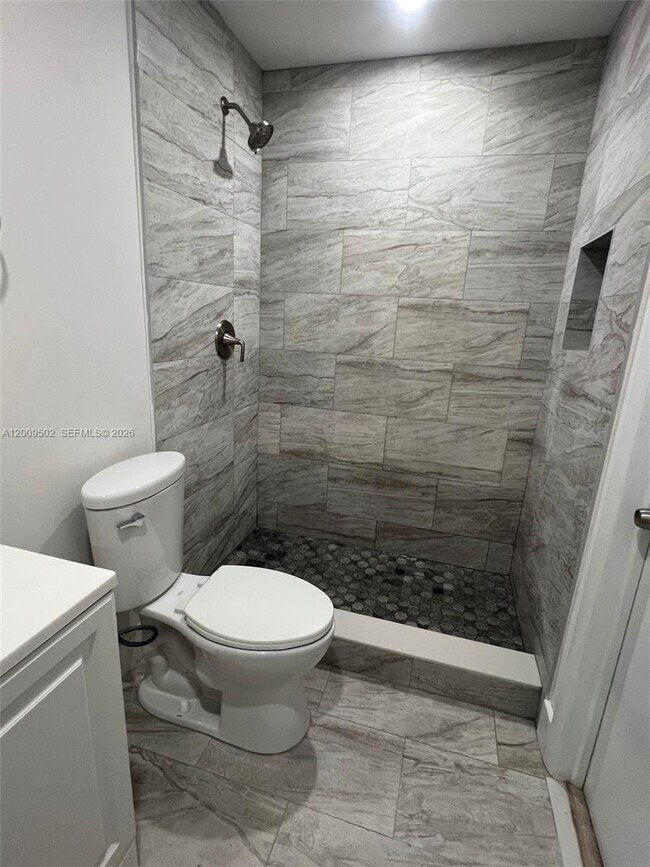 Building Photo - 9203 SW 138th Pl