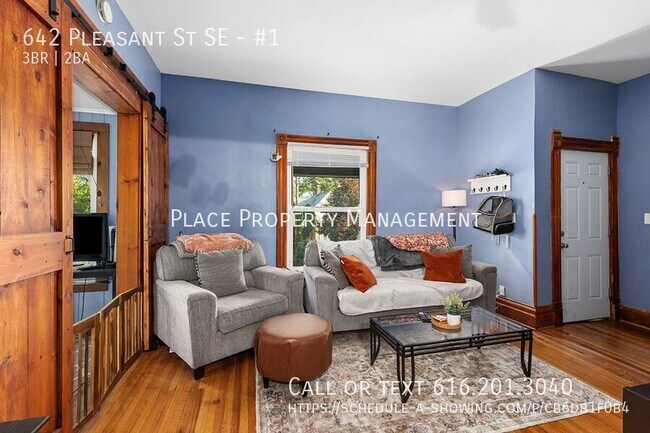 Building Photo - 642 Pleasant St SE