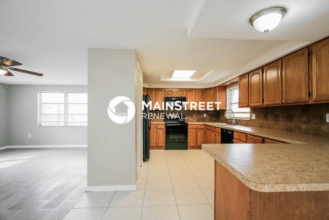 Building Photo - 7021 Moravian Dr
