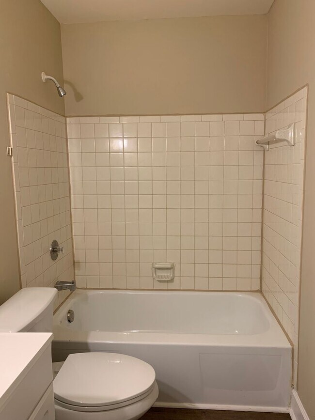 Building Photo - Orchard Trace