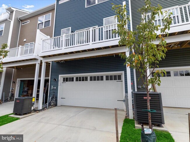 Building Photo - 4513 Bathgate Ct