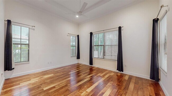 Building Photo - 4046 NW 85th Ave