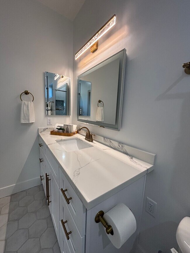 Building Photo - NEW Queen Creek Home