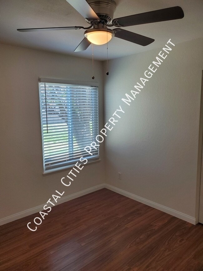 Building Photo - 12675 Verdugo Ave