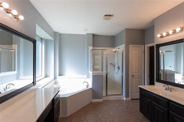 Building Photo - 808 Lake Forest Trl