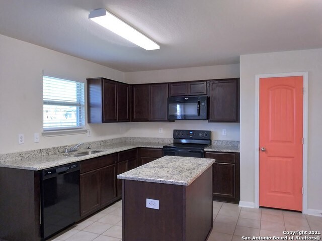 Building Photo - 7419 Clear Point