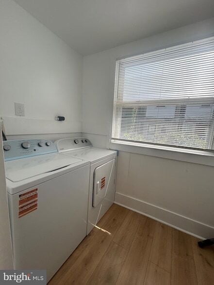 Building Photo - 719 S 57th St