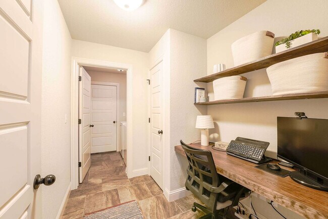 Building Photo - 967 Glass St