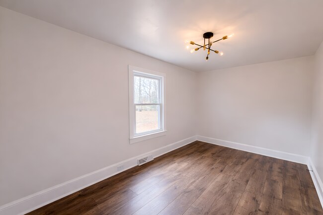 Building Photo - Gantt ST