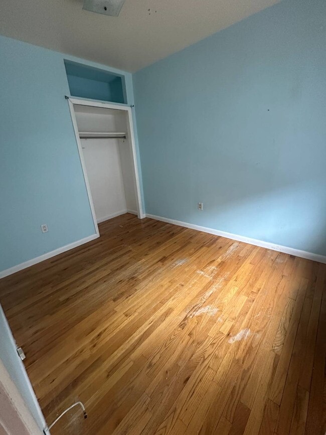 Building Photo - 31-46-46 35th St