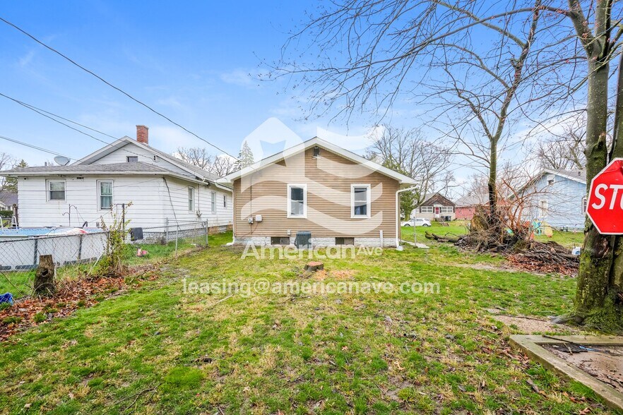 Building Photo - 1145 N Adams St