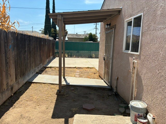 Building Photo - 2717 McAdoo Ave