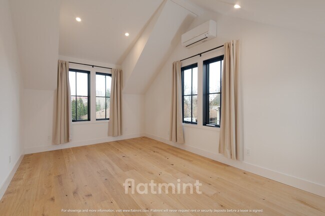 Building Photo - 2315 N 56th St