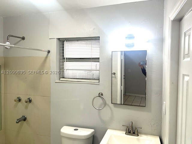 Building Photo - 504 N 57th Ave