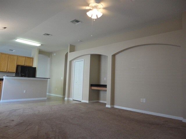 Building Photo - 3213 Dunstable Dr