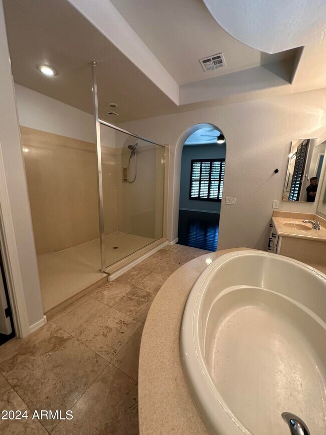 Building Photo - 2251 E Azalea Dr
