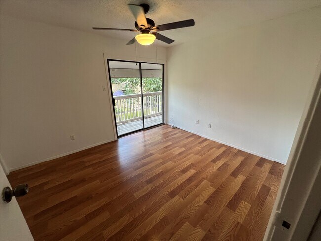 Building Photo - 9471 Pagewood Ln