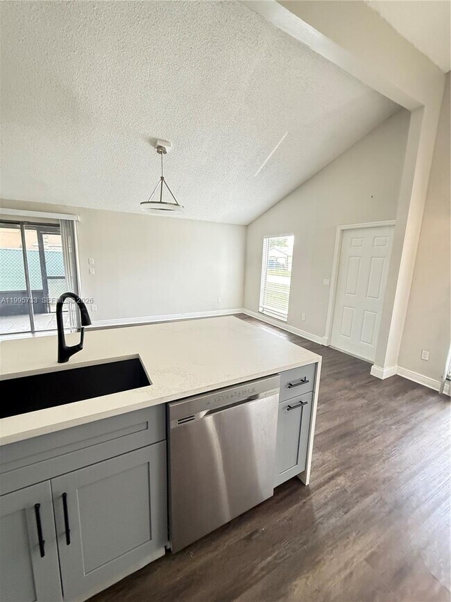 Building Photo - 8419 Garden Gate Pl