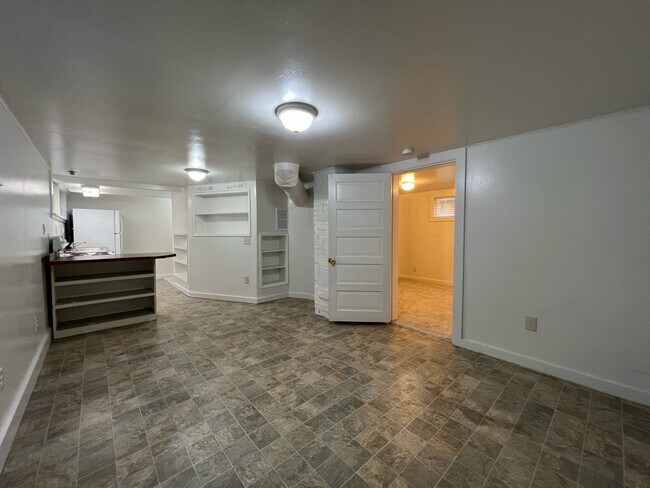 Building Photo - 5511 Brooklyn Ave NE