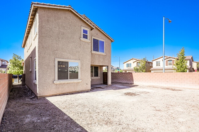 Building Photo - 6360 Beavertail Pond Ave
