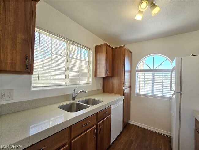 Building Photo - 3512 Winterhaven St