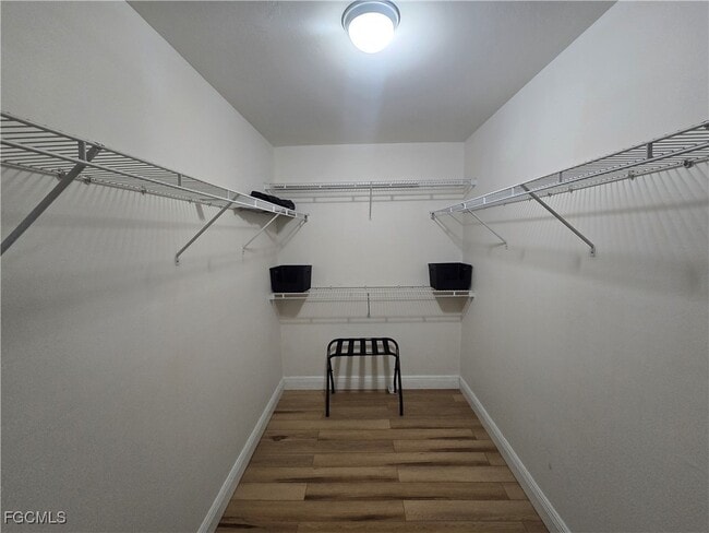 Building Photo - 2309 SW 27th St