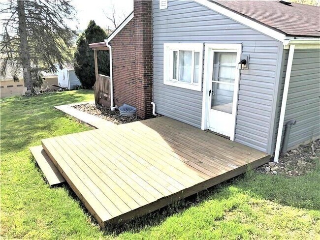 Building Photo - 3768 W 5th Ave