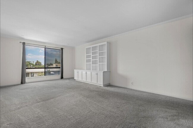 Building Photo - 4454 Ventura Canyon Ave