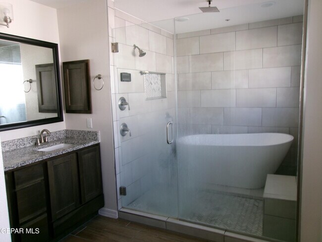 Building Photo - 11361 Hidalgo Dr