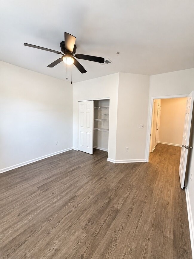 Building Photo - 1814 Chatelain Way