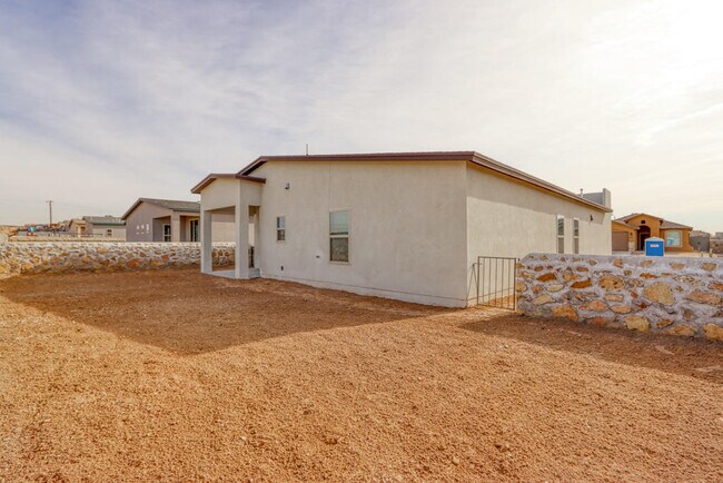 Building Photo - 409 Beech Tree Dr