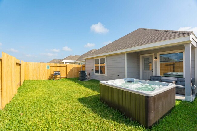 Building Photo - 8110 Alpine Bearberry Dr