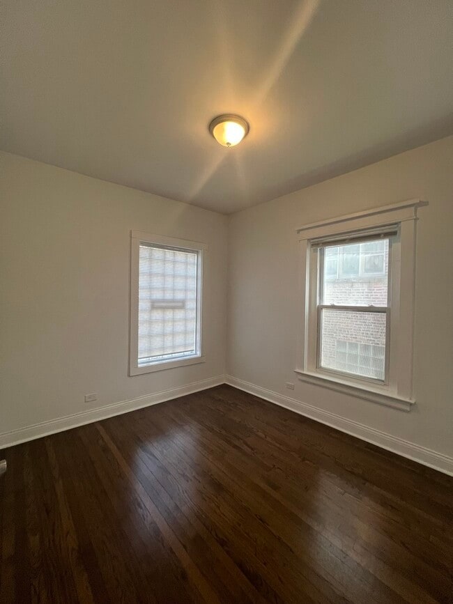 Building Photo - 6151 S Langley Ave