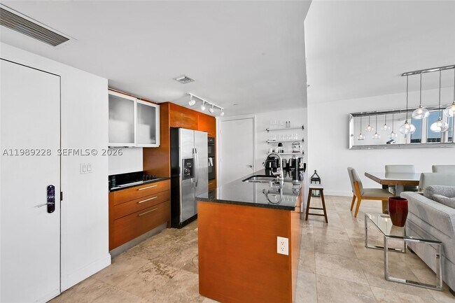 Building Photo - 1830 S Ocean Dr