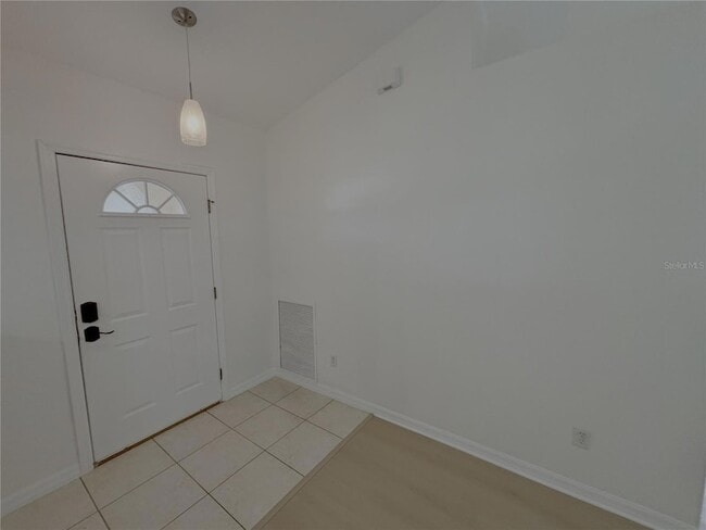 Building Photo - 10417 SW 52nd Ct